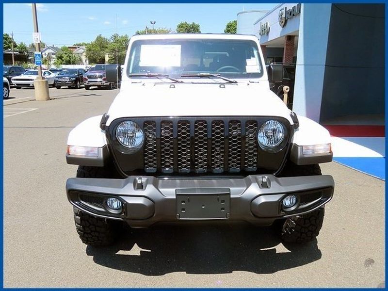 2023 Jeep Gladiator SportImage 3