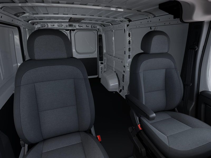 New 2026 RAM Promaster 2500 Slt Cargo Van Low Roof 136