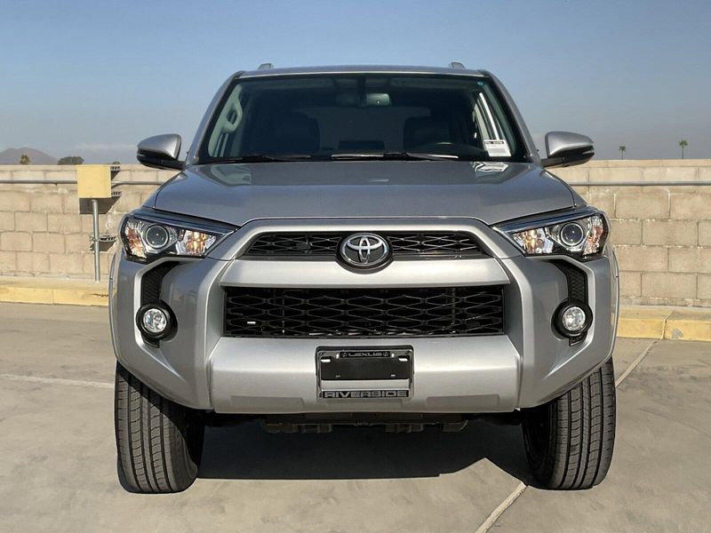 2018 Toyota 4Runner SR5Image 6