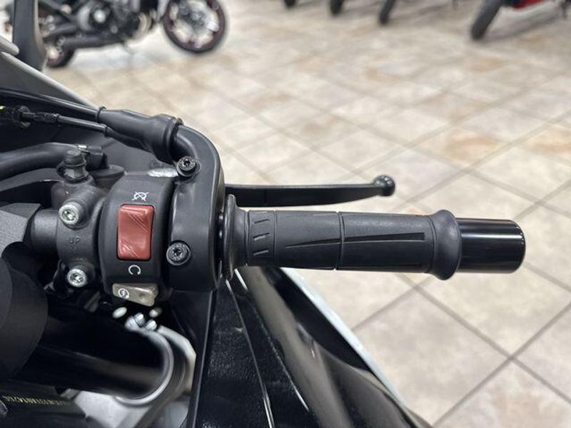New 2026 Kawasaki NINJA ZX-6R Image 19