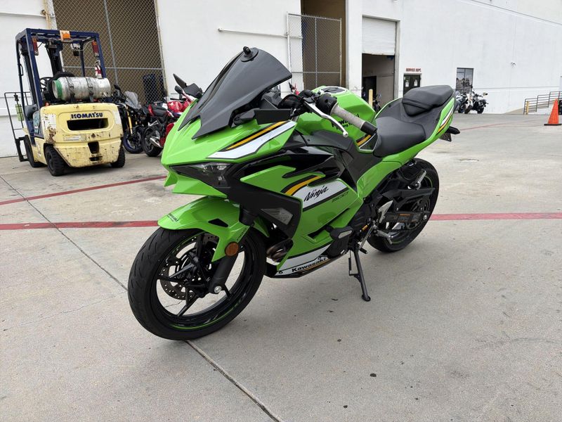 Used 2025 Kawasaki NINJA 500 KRT SE ABS Image 13