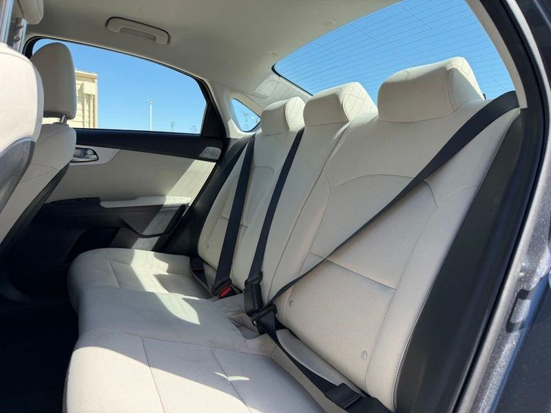 Used 2023 Kia Forte LXSImage 14