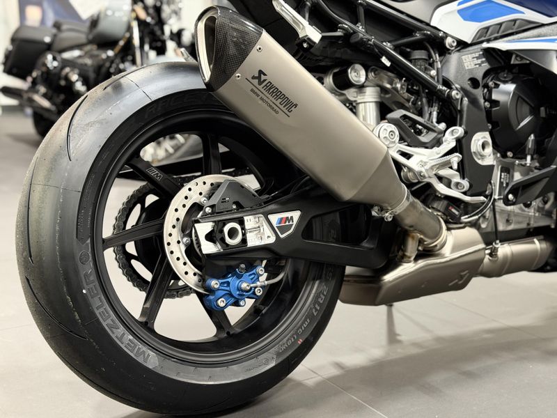 2026 BMW M 1000 RRImage 10