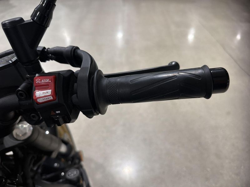 Used 2023 Yamaha XSR700 Image 24