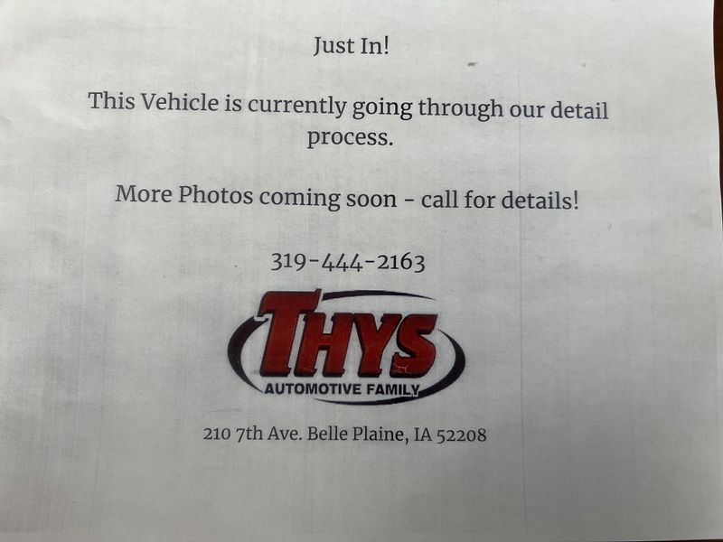 Used 2022 Volkswagen Tiguan SEL R-LineImage 2