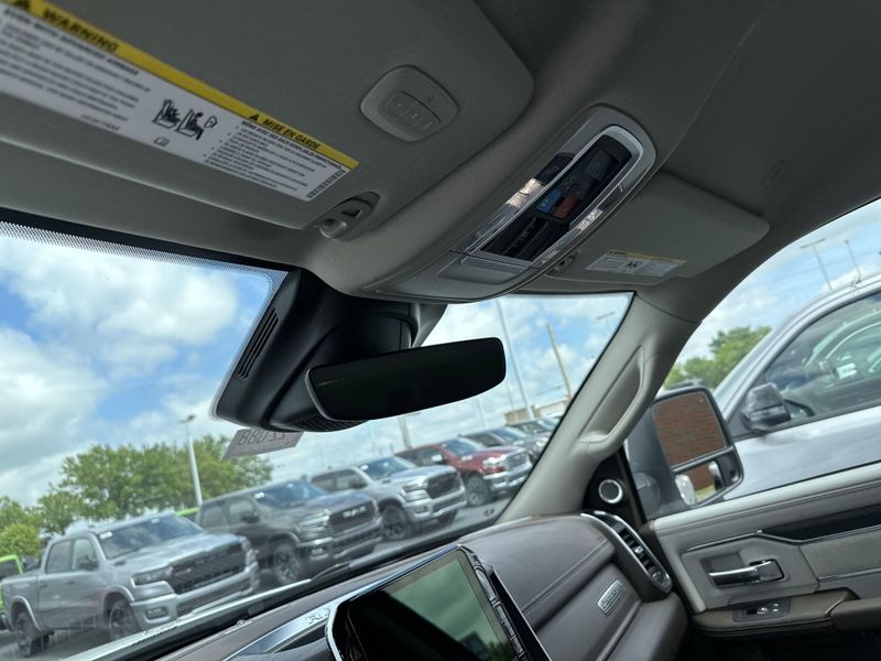 2025 RAM 3500 Laramie Crew Cab 4x4 8