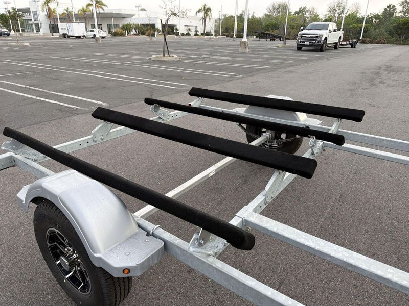 New 2023 Sea Doo MOVE II GAL Image 19