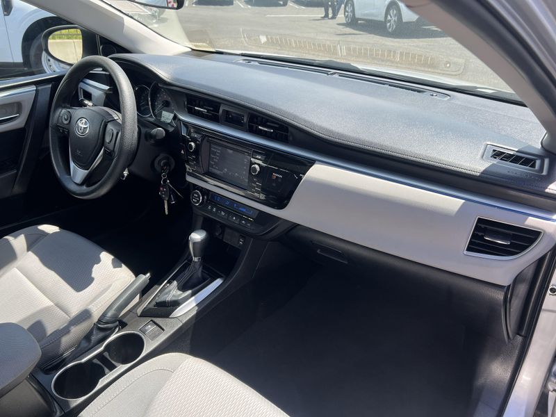 2015 Toyota Corolla LEImage 24