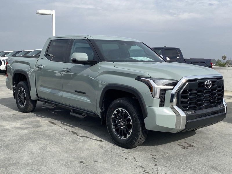 2025 Toyota Tundra SR5Image 2