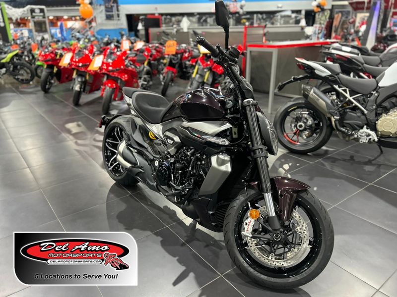 New 2026 Ducati X DIAVEL V4 Image 1