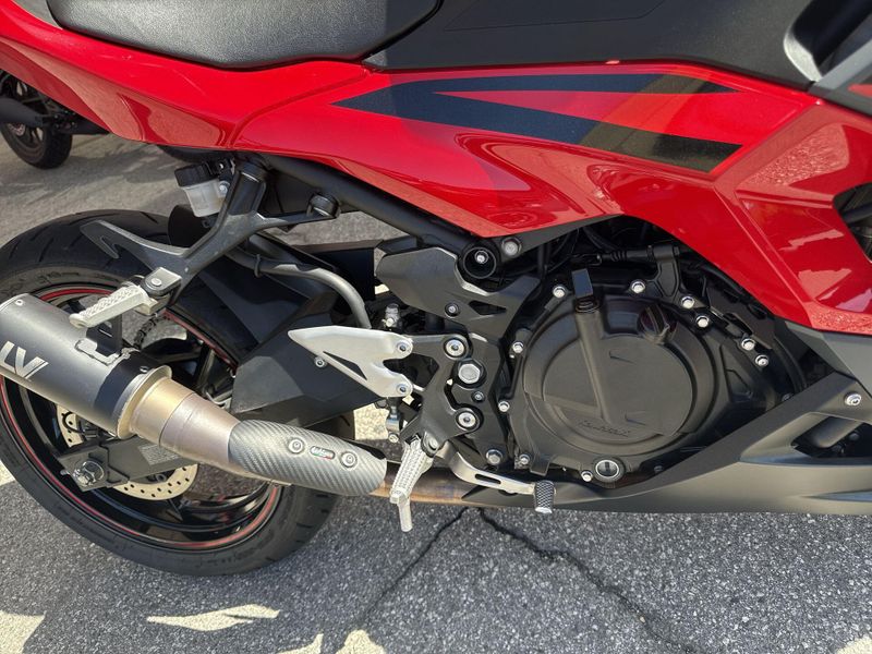 Used 2024 Kawasaki Ninja 500 SE ABS Image 13