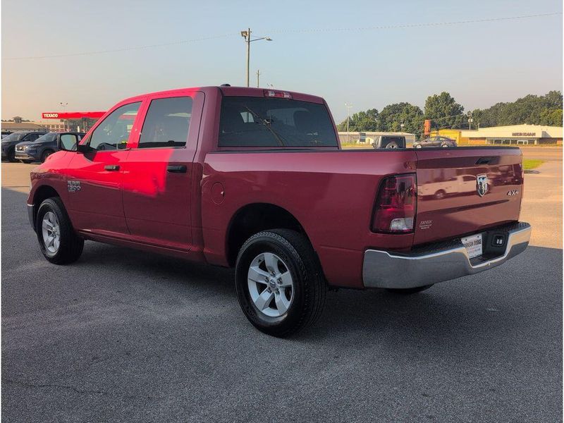 2022 RAM 1500 Classic SLTImage 3
