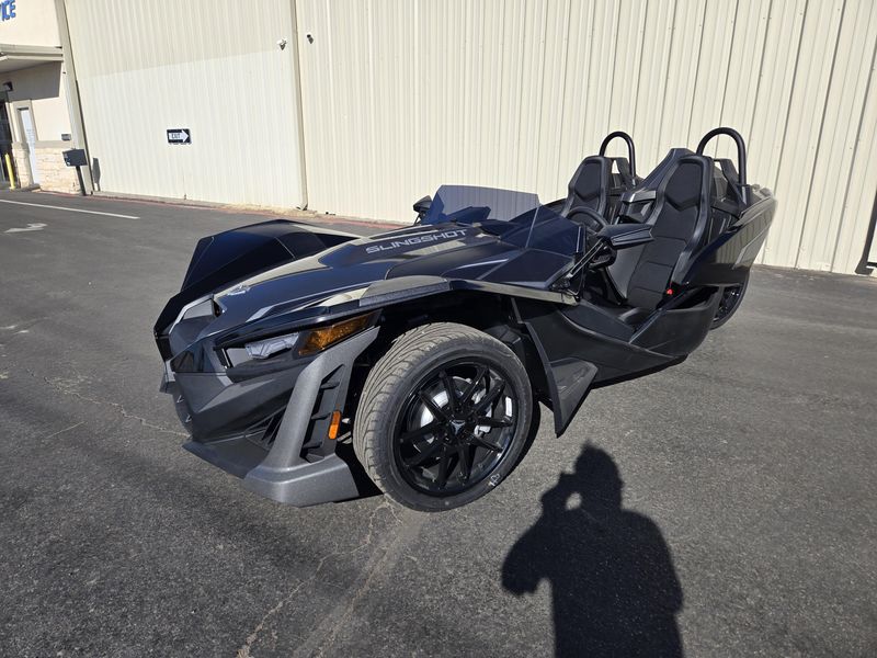 NEW 2025 POLARIS SLINGSHOT SLR AUTODRIVE Image 4