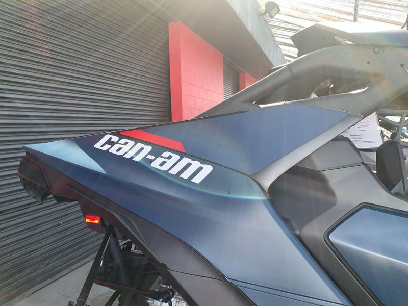 2025 Can-Am MAVERICK R X RS 999T DCT Image 24