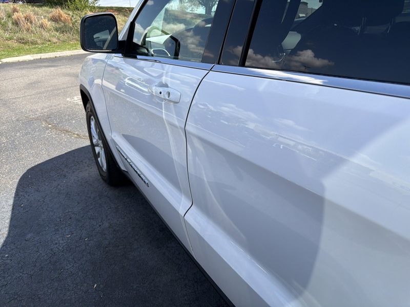 Used 2021 Jeep Grand Cherokee Laredo XImage 14