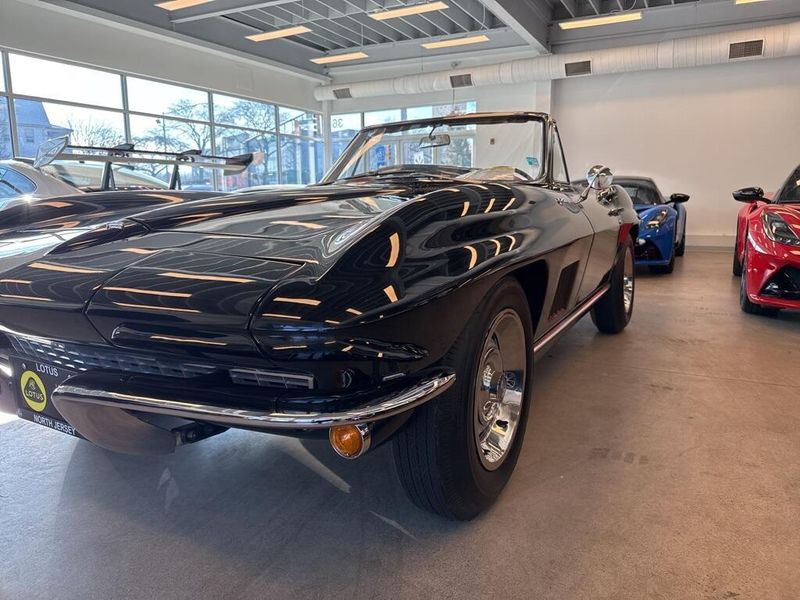 1967 Chevrolet Corvette 327/300 3-speed