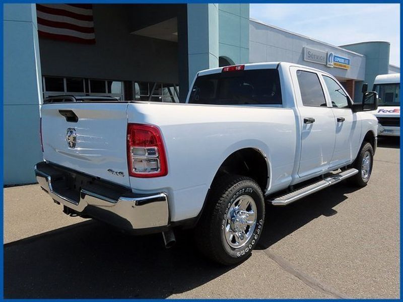 2024 RAM 2500 TradesmanImage 8