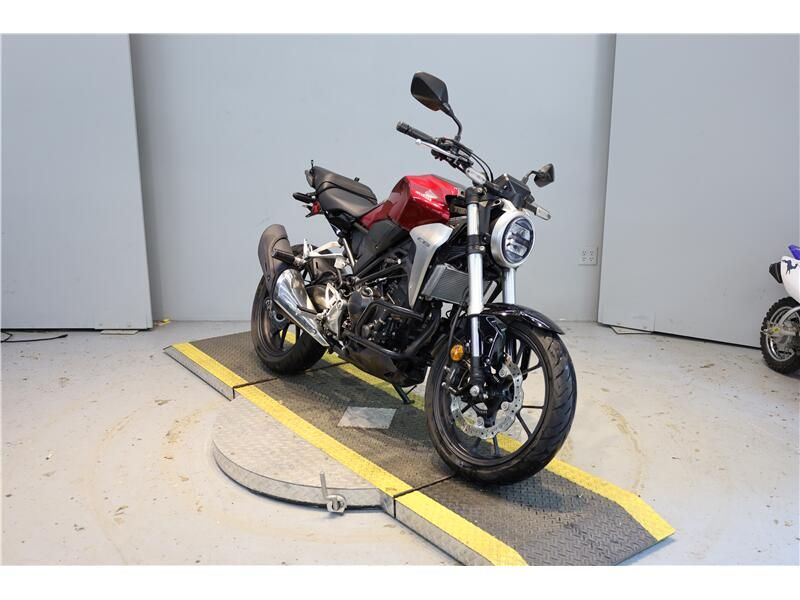 Used 2019 Honda CB300R Image 9