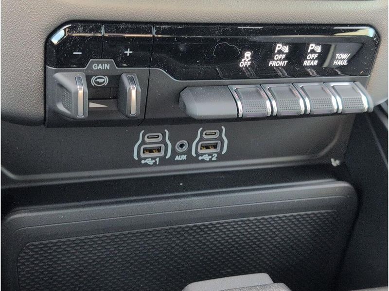 New 2026 RAM 1500 Big Horn Crew Cab 4x4 5
