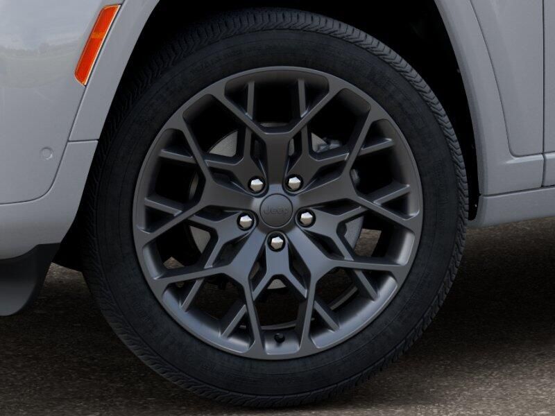 New 2026 Jeep Grand Cherokee L Summit 4x4Image 34