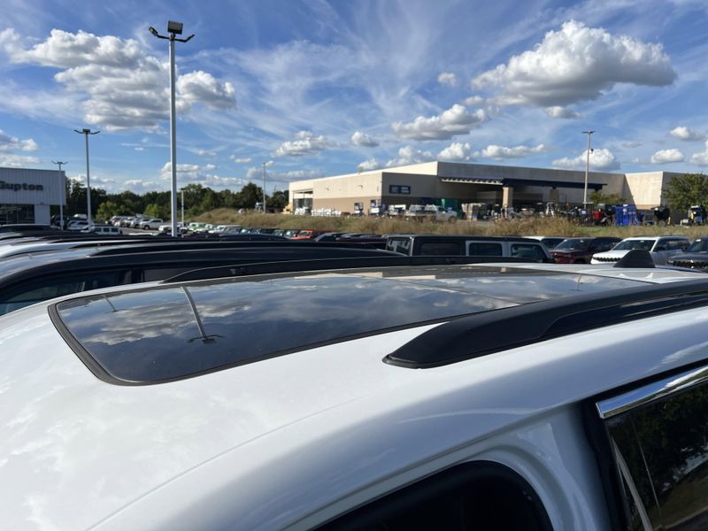 New 2025 Jeep Grand Cherokee Limited 4x4Image 24