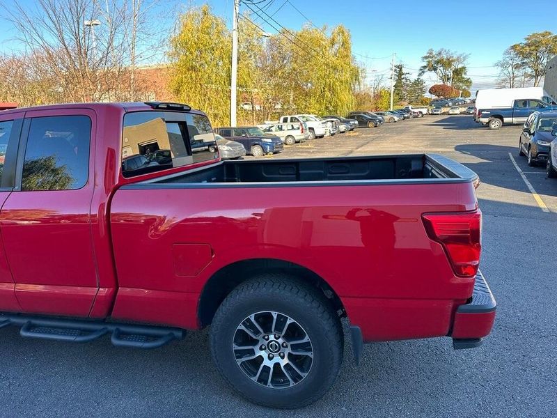 2021 Nissan Titan SVImage 17