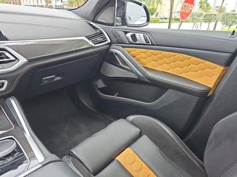 2022 Bmw X6 M photo 14