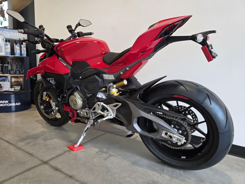 New 2025 Ducati Streetfighter V4 S 3G 