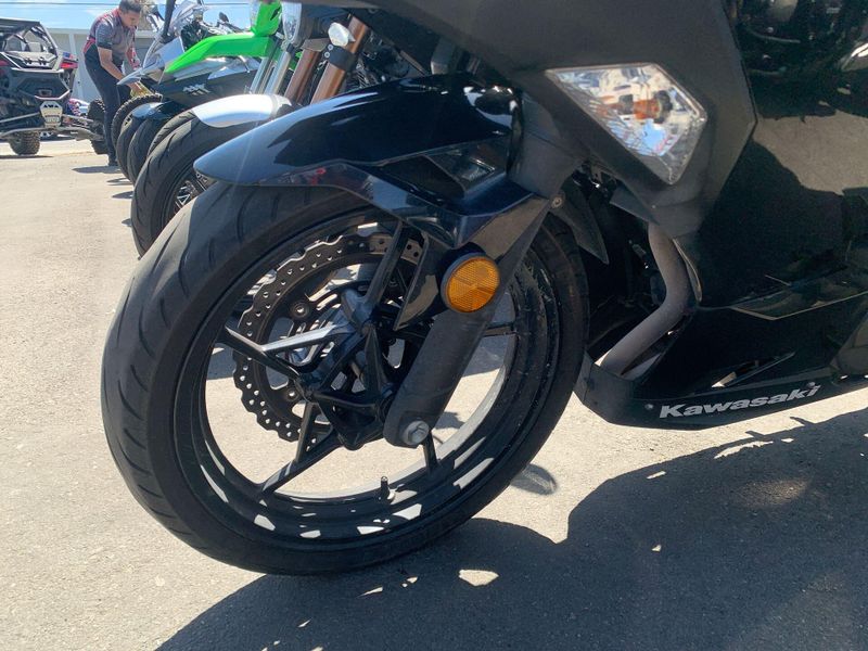 Used 2018 Kawasaki Ninja 400 Image 11
