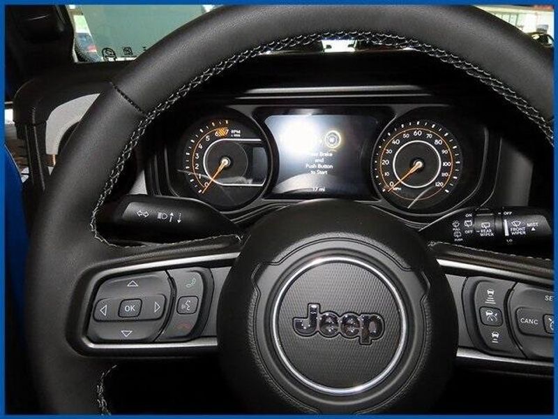 New 2025 Jeep Wrangler WillysImage 14