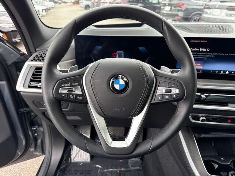 Used 2026 BMW X5 sDrive40iImage 24