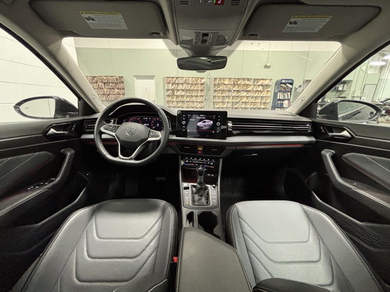 Used 2025 Volkswagen Jetta SELImage 15
