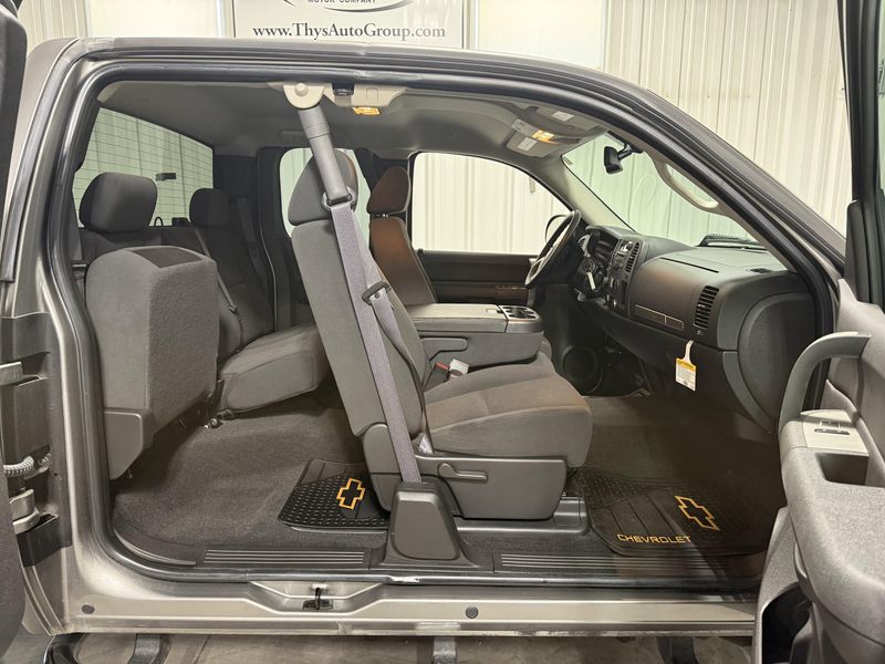 Used 2007 Chevrolet Silverado 1500 LT w/1LTImage 11