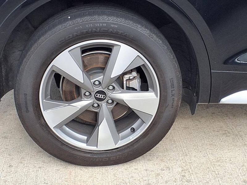 Used 2023 Audi Q5 40 Premium PlusImage 13