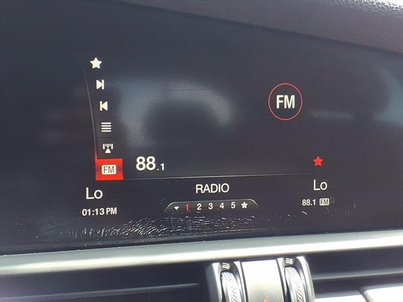 Used 2019 Alfa Romeo Giulia Image 25