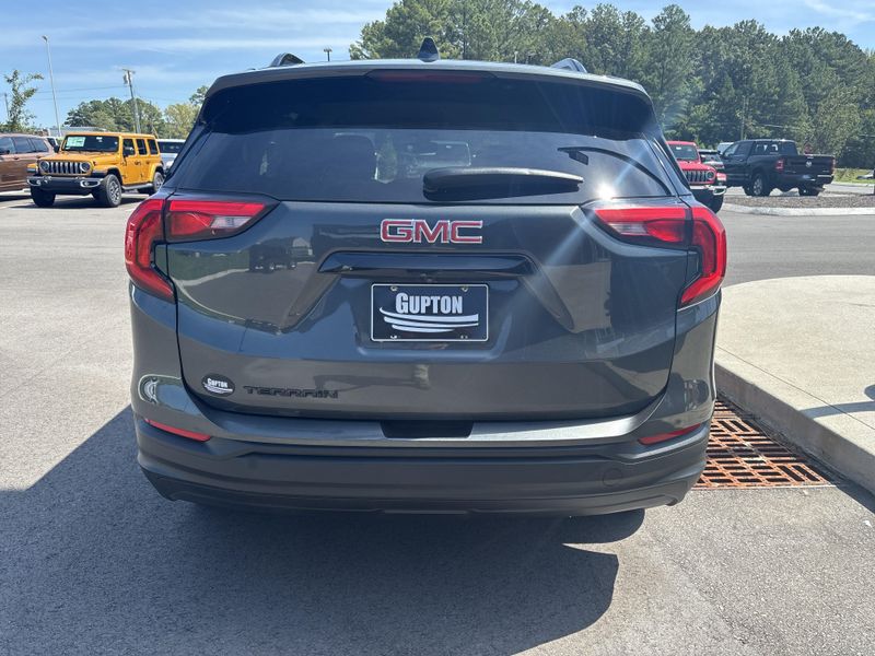 Used 2020 GMC Terrain SLEImage 4