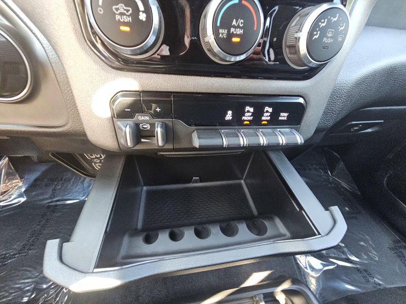 New 2025 RAM 1500 TradesmanImage 23