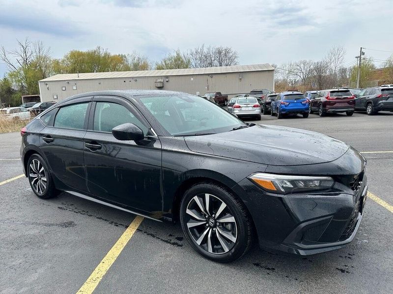 2024 Honda Civic EX-LImage 1