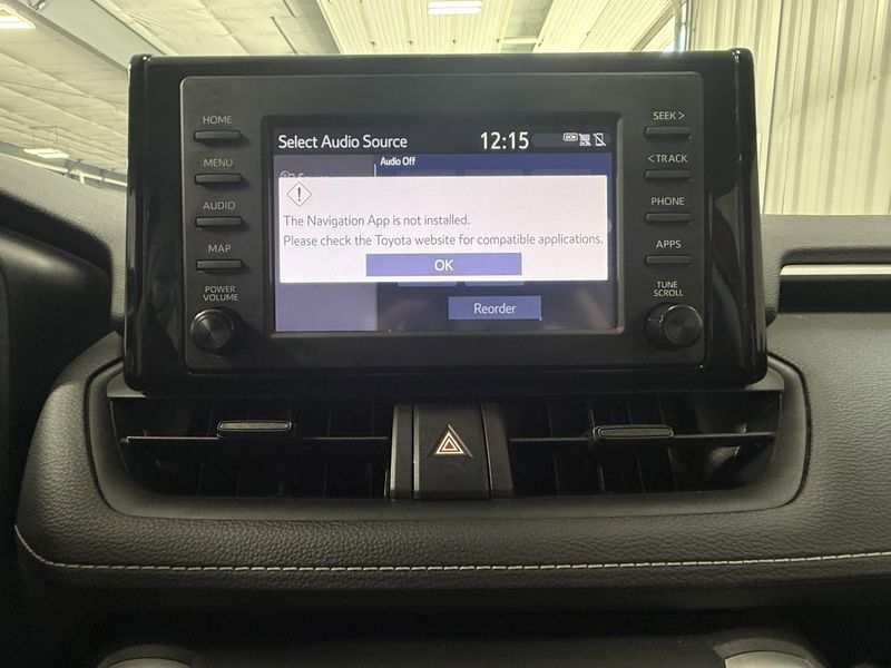Used 2019 Toyota RAV4 LEImage 32