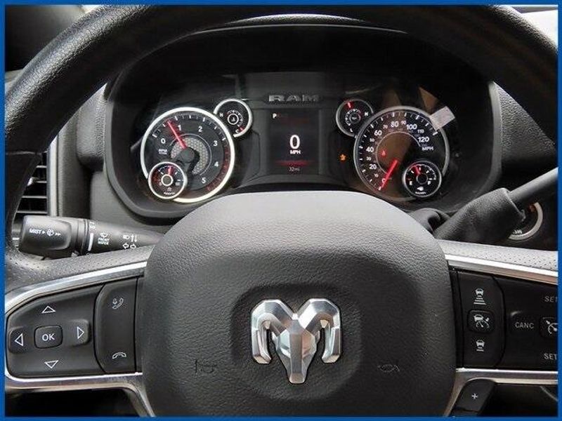 2025 RAM 3500 TradesmanImage 16