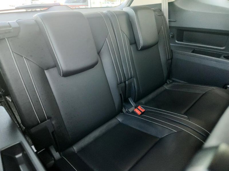 Used 2021 Volkswagen Atlas 3.6L V6 SE w/Technology R-Line