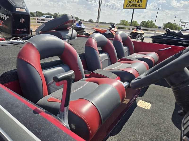 USED 2014 NITRO Z8 Image 22