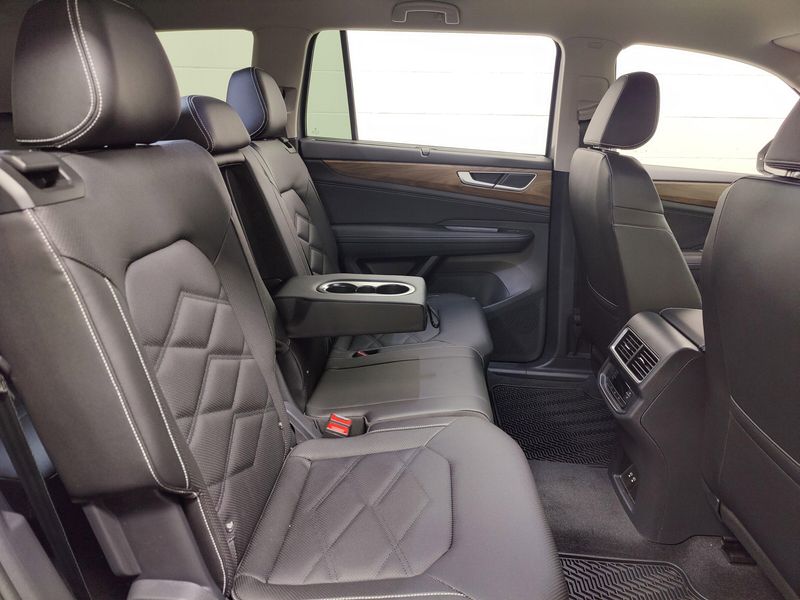 2025 Volkswagen Atlas SE AWD w/Technology PkgImage 18