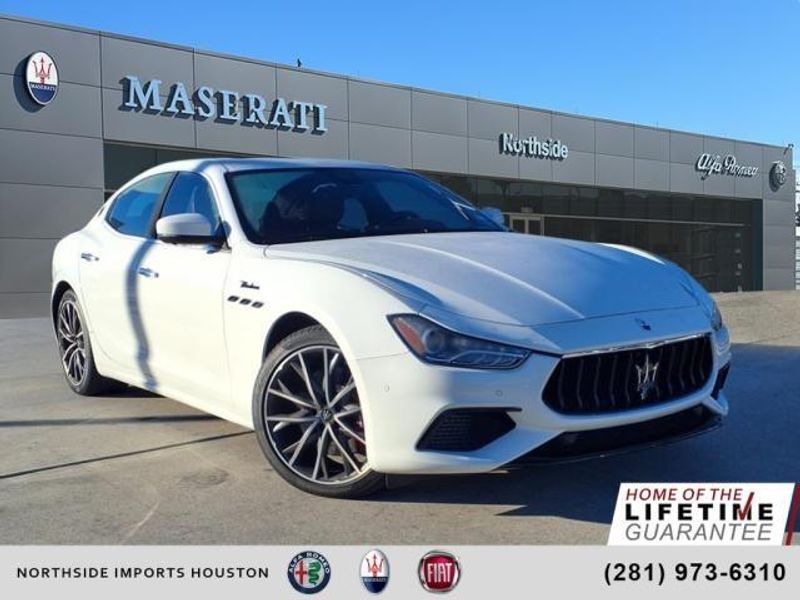 2022 Maserati Ghibli ModenaImage 1