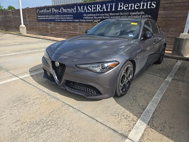 2022 Alfa Romeo Giulia VeloceImage 1