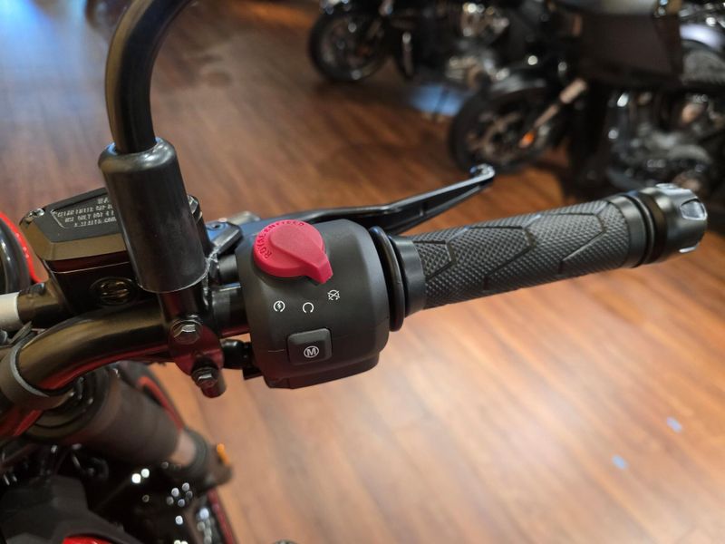 New 2027 Royal Enfield Guerrilla 450 Image 9
