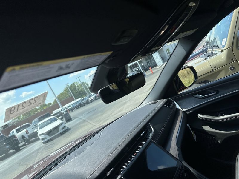 New 2025 Jeep Grand Cherokee L Limited 4x4Image 30