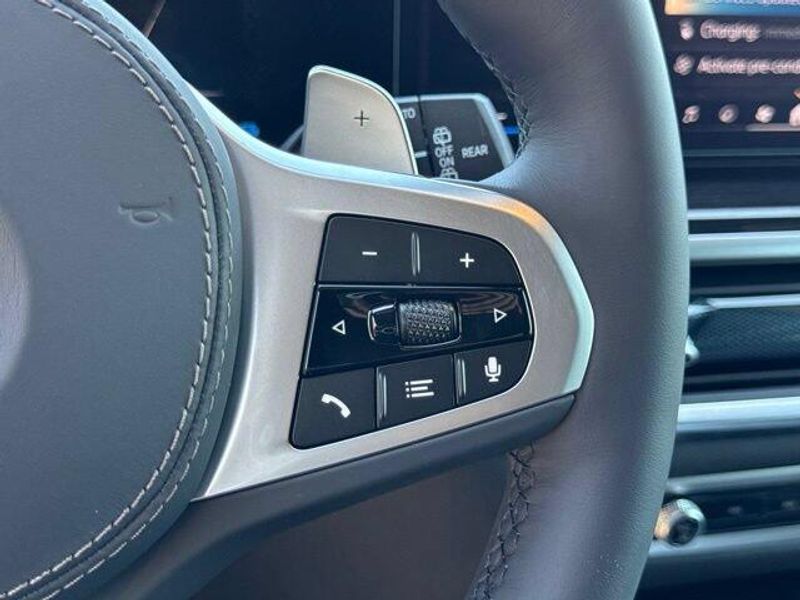 New 2026 BMW X5 xDrive50eImage 23