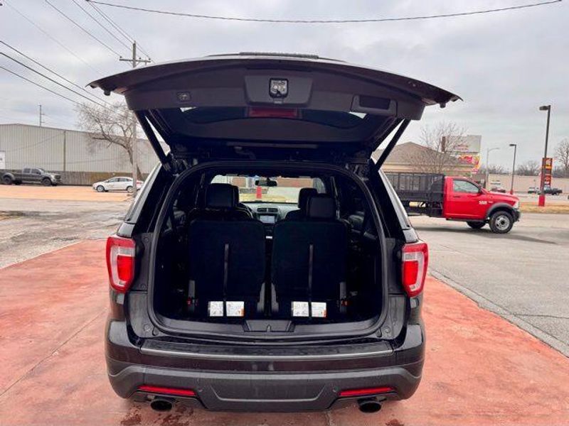 Used 2019 Ford Explorer XLTImage 7