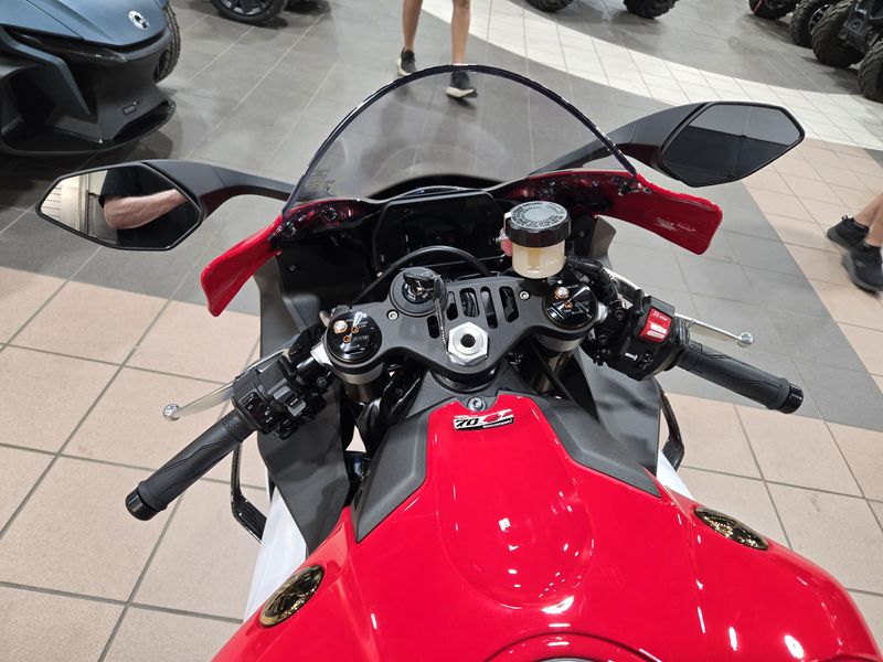 NEW 2026 YAMAHA YZFR1 70TH ANNIVERSARY EDITION Image 14